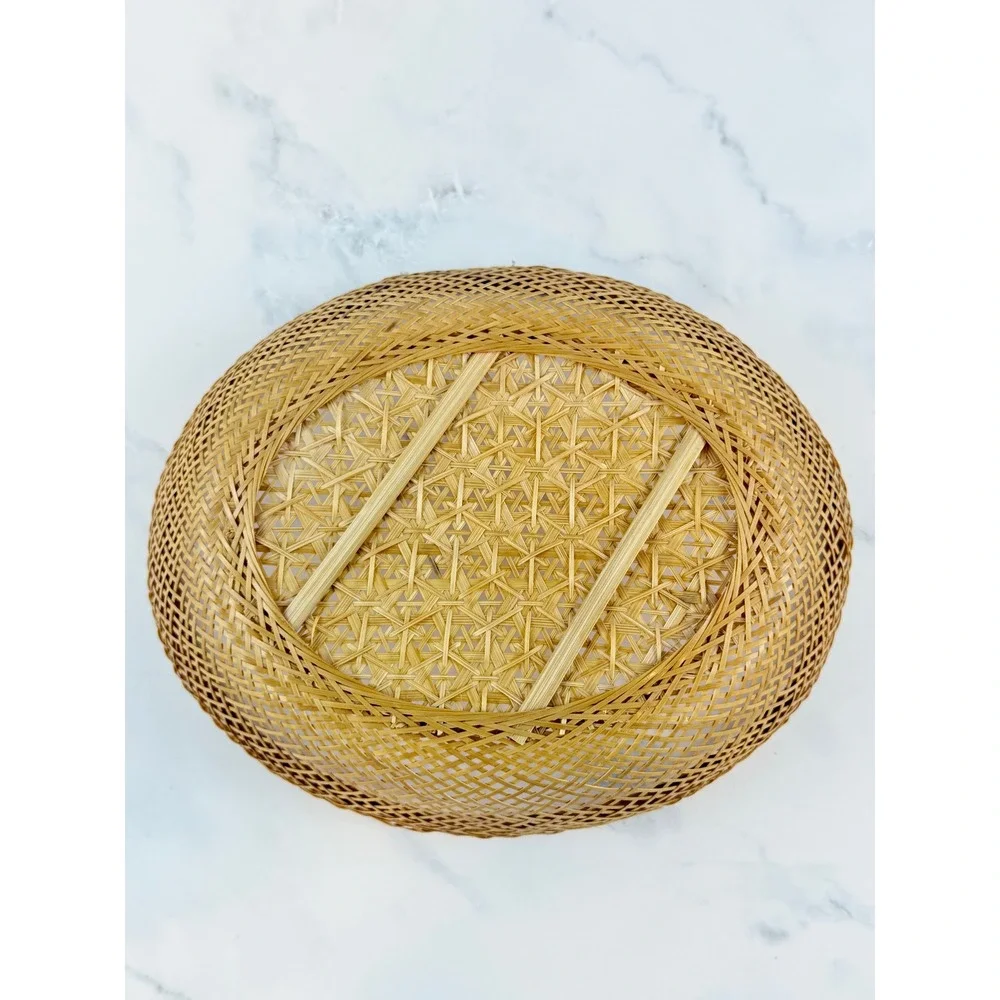 VTG Finely Woven Crosshatch Oval Reed Bamboo Basket 7.5X9